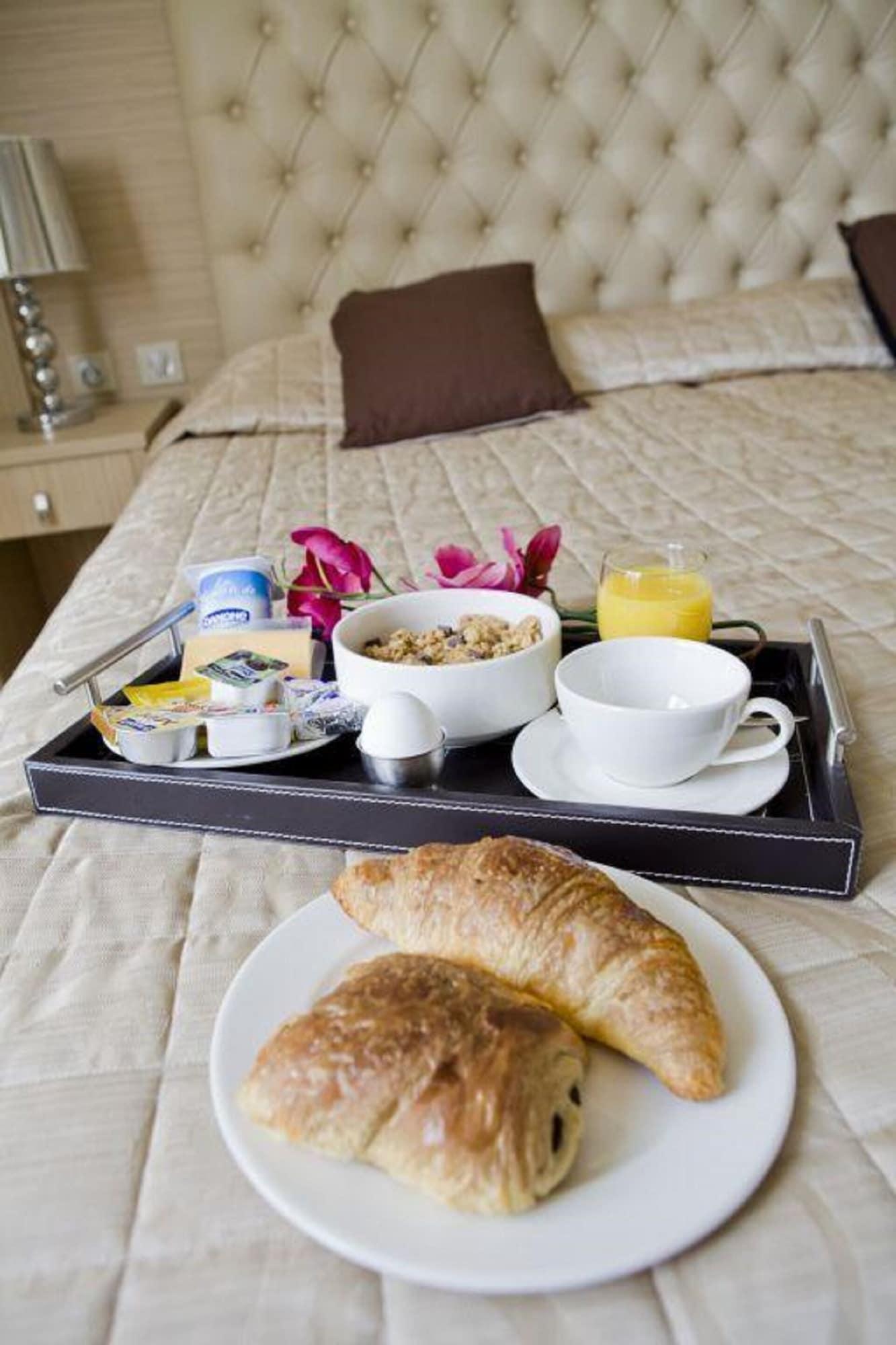 Hotel Lebron Paris Bagian luar foto