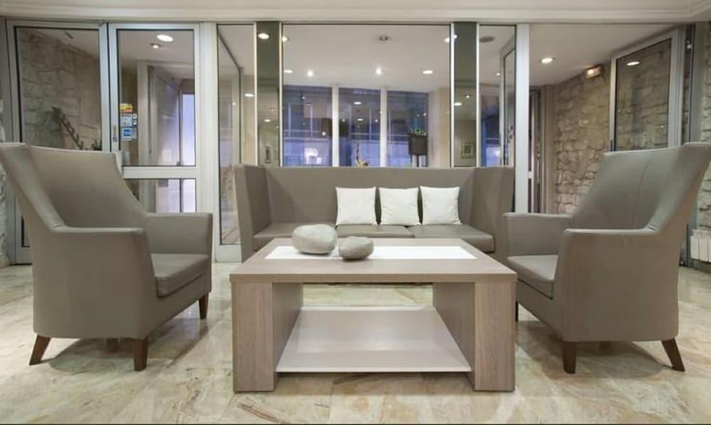Hotel Lebron Paris Bagian luar foto