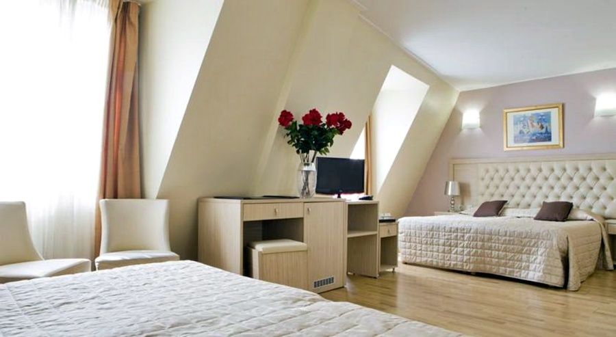 Hotel Lebron Paris Bagian luar foto
