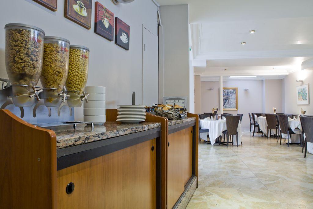 Hotel Lebron Paris Bagian luar foto
