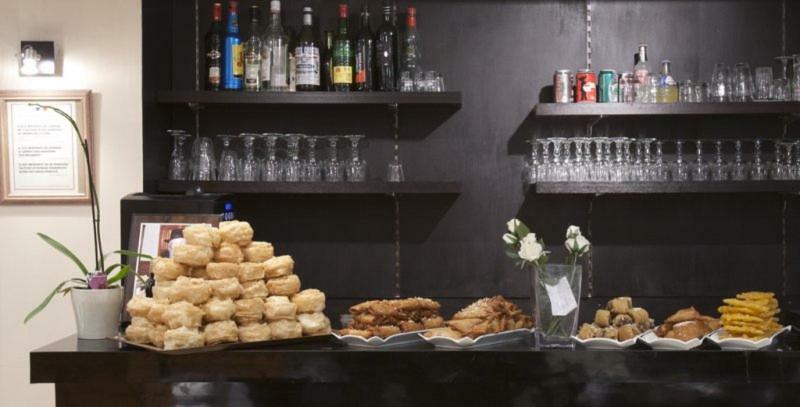 Hotel Lebron Paris Bagian luar foto