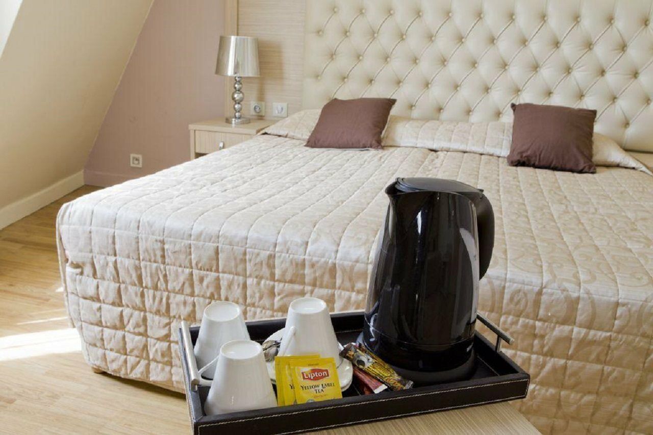 Hotel Lebron Paris Bagian luar foto